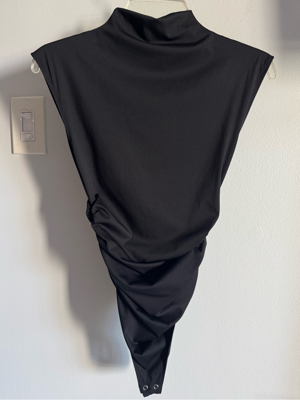 Good American Black Soft Weightless Mock High Neck Ruched Thong Snap Bodysuit XS - Picture 3 of 13